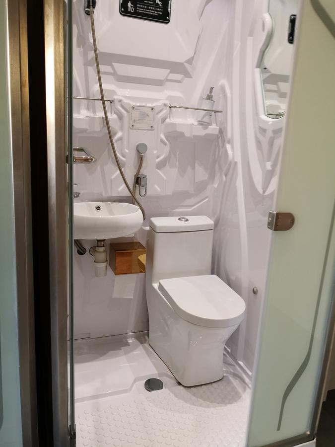 The Capsule Hotel Kolombo Dış mekan fotoğraf